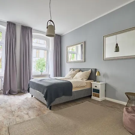 Cityapartment Fuer Bis Zu 8 Personen *